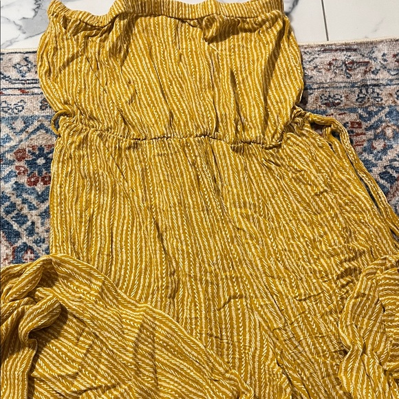 Yellow Striped romper - Picture 3 of 4
